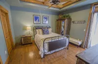 Charming Condo on Historic 25th Street - 4-Star