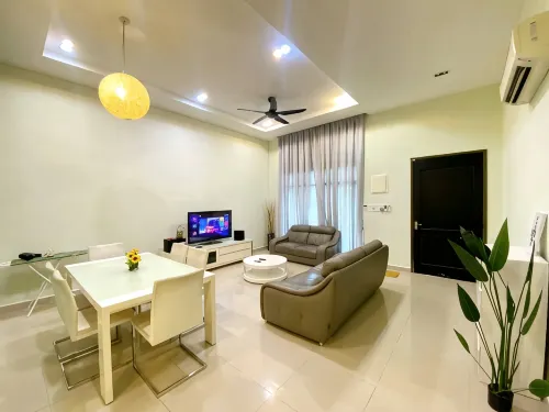 Cozy & Homey One Storey 4BR 10Pax @ BM ALMA Jusco -  Ferienhäuser