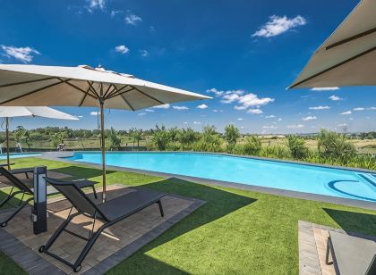 Elegant Lifestyle Estate Getaway
