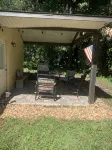 Cozy house centrally located. 3mls to beach,7mls to speedway. Pet friendly - WiFi