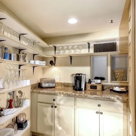 Spacious 5 Bedroom/3 Bathroom Tranquil Sedona Getaway!
