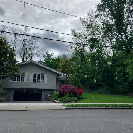 Comfortable House in North Shore, Long Island