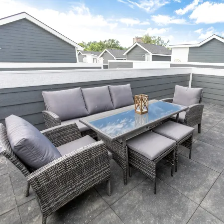 Luxury 3Br/4BA Townhome • Rooftop Deck, Porch • 5 Min to Downtown