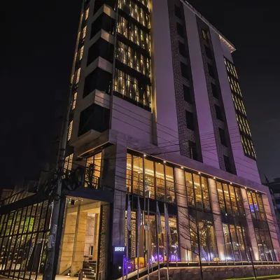 ベスト ウェスタン プラス ランウェイ International Convention City Bashundhara周辺のホテル