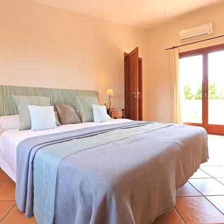 Finca Marti Ferrer: Private Swimming Pool, Garden, Barbecue, WiFi, Air Conditioning.