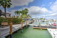 Beautiful one bedroom condo in Marco Island with so much to offer! - 2-Star