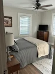 The Finch Cottage Charming 2-bedroom cottage  Historical District Mount Airy - 3-Star