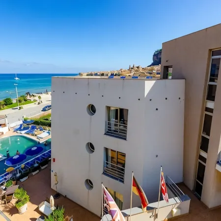 Astro Suite Hotel