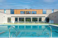 Foxhills Club and Resort- Member of Elegant Hotel Collection - Pools