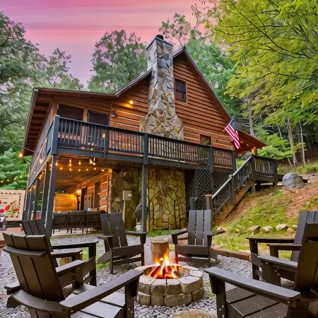 The Wildflower:  Mountain Views, Sauna, Hot Tub, Game Room, Fire Pit, Sleeps 12