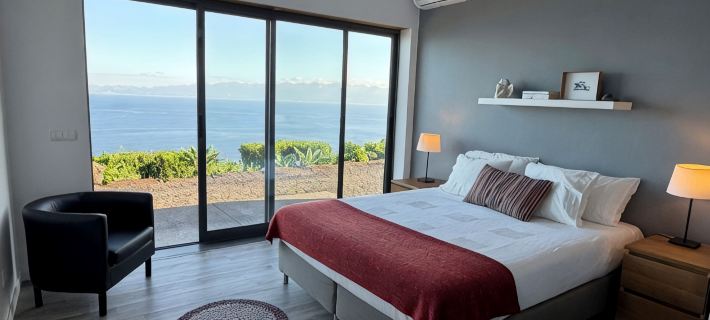 AtlanticWindow - Modern House, Stunning View Hotels in Pico Island