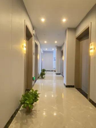 Motorsport Hotel Отели в г. Мэнчэн