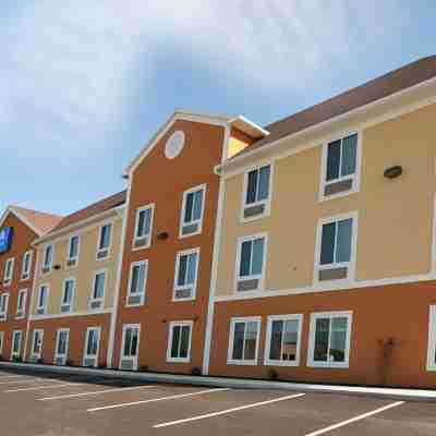 Americas Best Value Inn Hotel Exterior