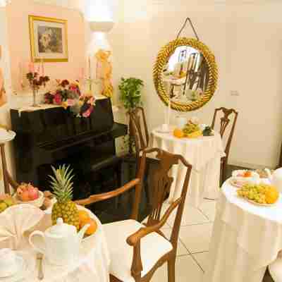 Hotel Alba Dining/Meeting Rooms