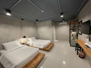 Loft Space Hotel