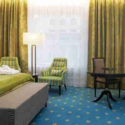 Hotel Bristol Rooms