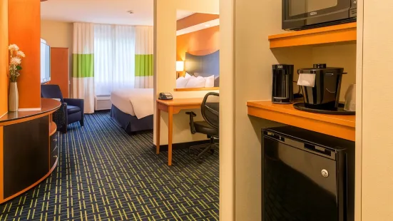 Fairfield Inn & Suites Canton