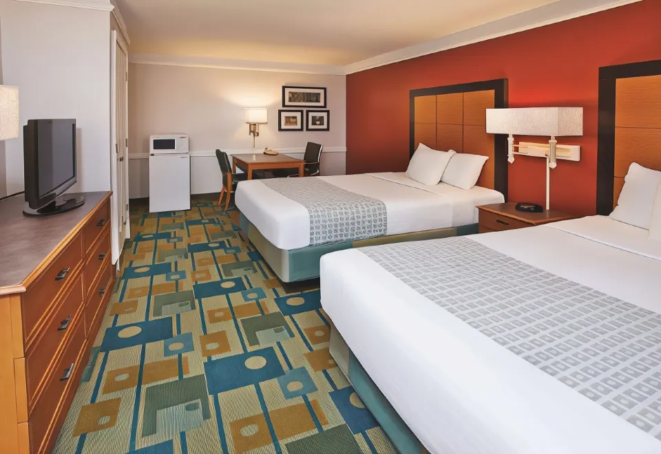 Gallery Stays - Parkside Suite - Housity
