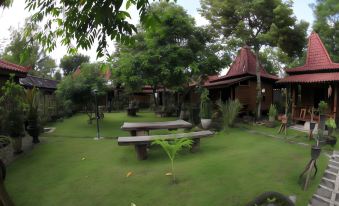 Omah Garengpoeng Guest House