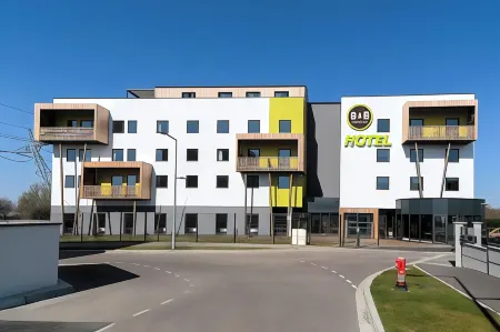 B&B Hotel Bordeaux Est Отели в г. Помпиньяк