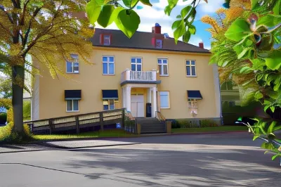 Prästgårdens mat & Trädgårdscafe Hotels near Halna kyrka