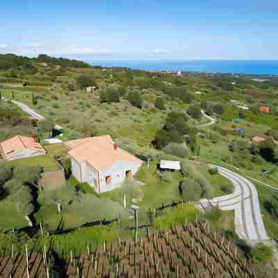 Monaci Delle Terre Nere Hotel Exterior