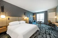 Crowne Plaza Kearney