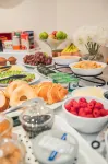 Newton Villa Hotels in Brampton