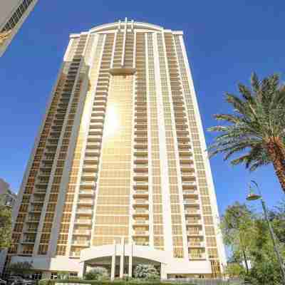 Premium Suite w/Balcony at the Signature Hotel Exterior