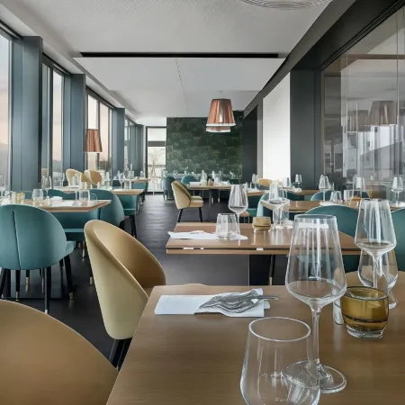 Hotel Golf Prague Отели рядом с достопримечательностью «Белая гора»