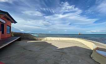 Scott's Seaview Resort