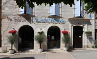 Le Pavillon Saint-Martin Hotels in Lachapelle-Auzac