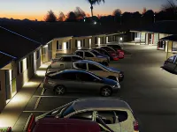 Northpoint Motel Apartments - parcheggio