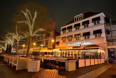 Hotel et le Cafe de Paris Hotels near Wittenborg University of Applied Sciences
