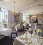 Schloßhotel Kurfürstliches Amtshaus Dauner Burg Hotels in Gillenfeld