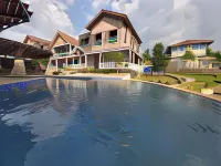 Degung Hillside - Pools