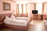 Hotel Hirsch Các khách sạn ở Rothenberg