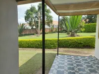 Maasai Villa Backpackers Home Hotels in Burahya