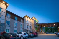 Sandman Hotel and Suites Squamish - parking