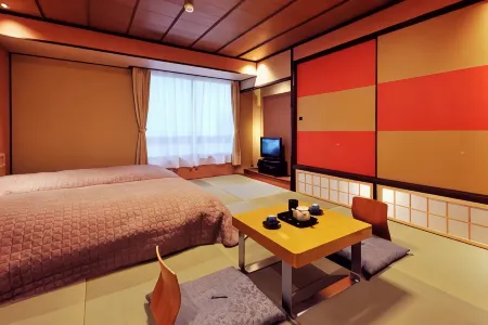 Hotel Seiryu Japanese Spa Inn with Spectacular View in Osaka Отели рядом с достопримечательностью «Университет Кинки»