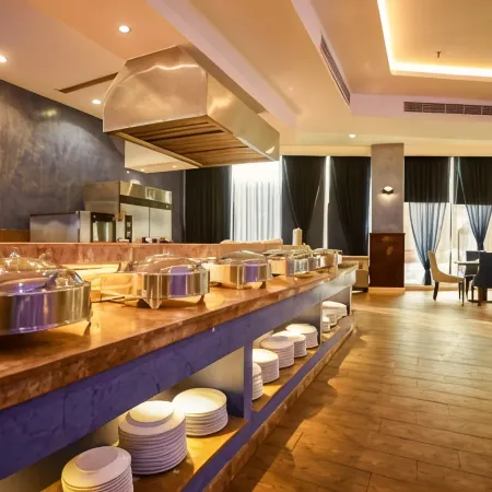 Hotel & Resort Golden Marina Yanbu