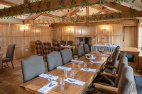 The Red Lion & Manor House