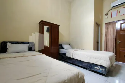 Sakeena Syariah Purwodadi RedPartner Hotels near GUBUK ASMORO