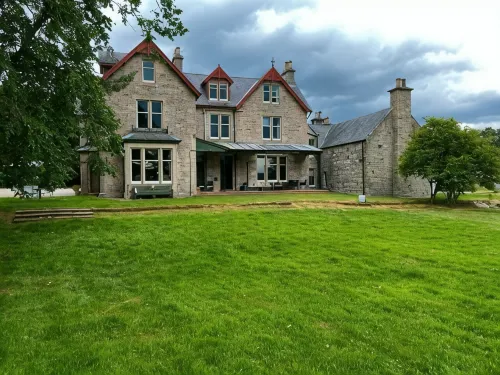 Dalrachney Lodge فنادق في غرانتاون أون سبي