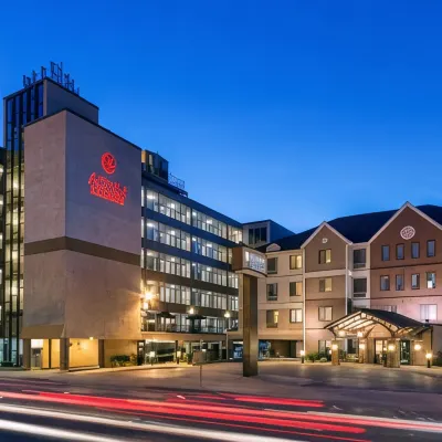 Aspen Select Hotels near Shades of Green