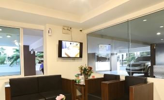 The Greenery Central Suite & Hotel