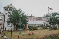 RedDoorz Premium @ Jalan Pal 10 Jambi Hotels in 