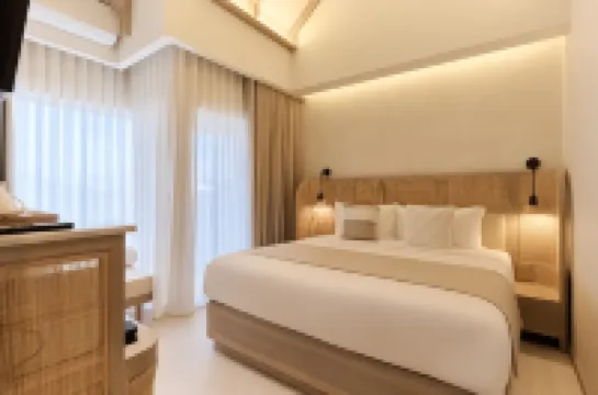 PE-LA塔佩精品飯店