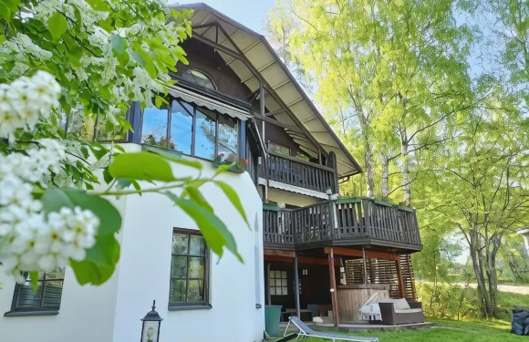 克羅寧的招待所早餐和床