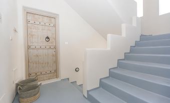 Ampelos Suites